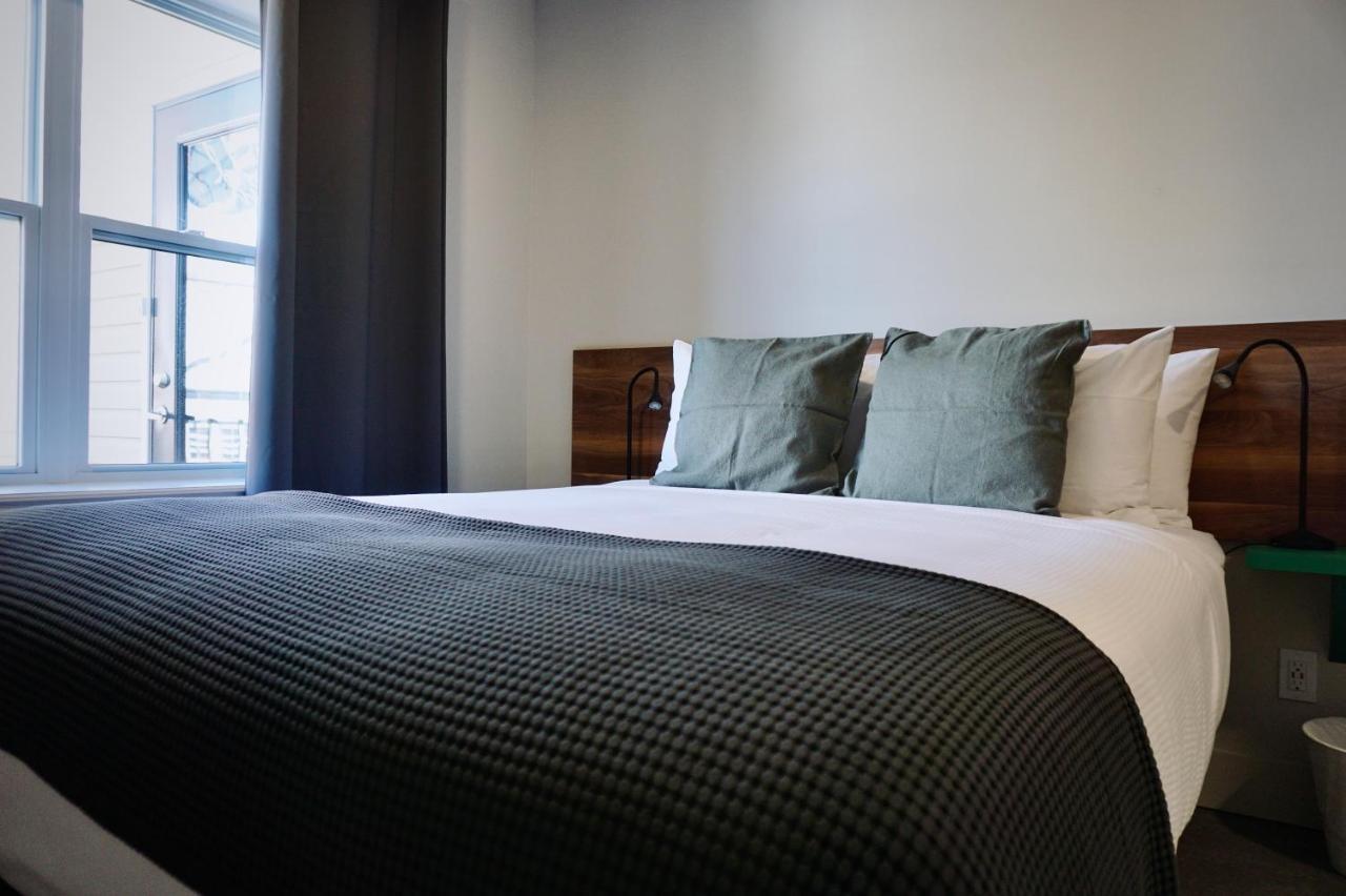 Morel Executive Suites Edmundston Extérieur photo